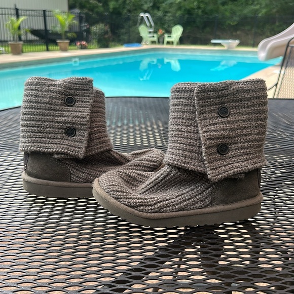 UGG Cardi Boots (Charcoal) kids sz 2 - Picture 5 of 9